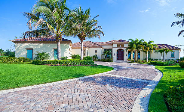 Best Professional Driveway Pavers  in Norwich, CT